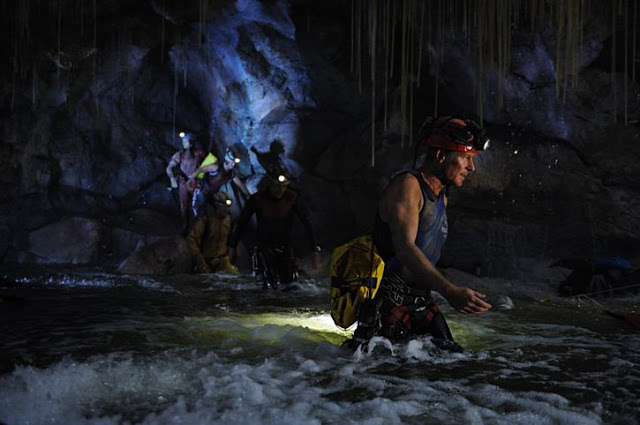 Filmes em Cavernas e Vídeo dos Cenotes no México