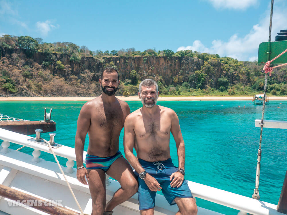 Fernando de Noronha: Passeio de Barco Vale a Pena? Preços e Como Fazer