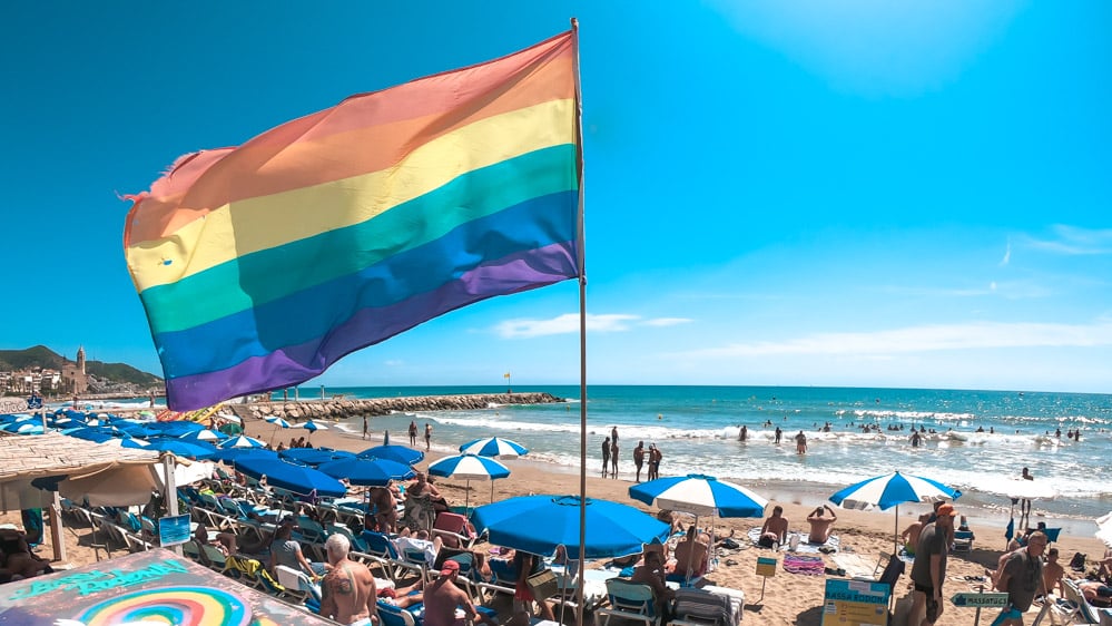 Barcelona LGBT - Top 5 Experiências: Hotel Gay Friendly, Bares e Praia de Nudismo